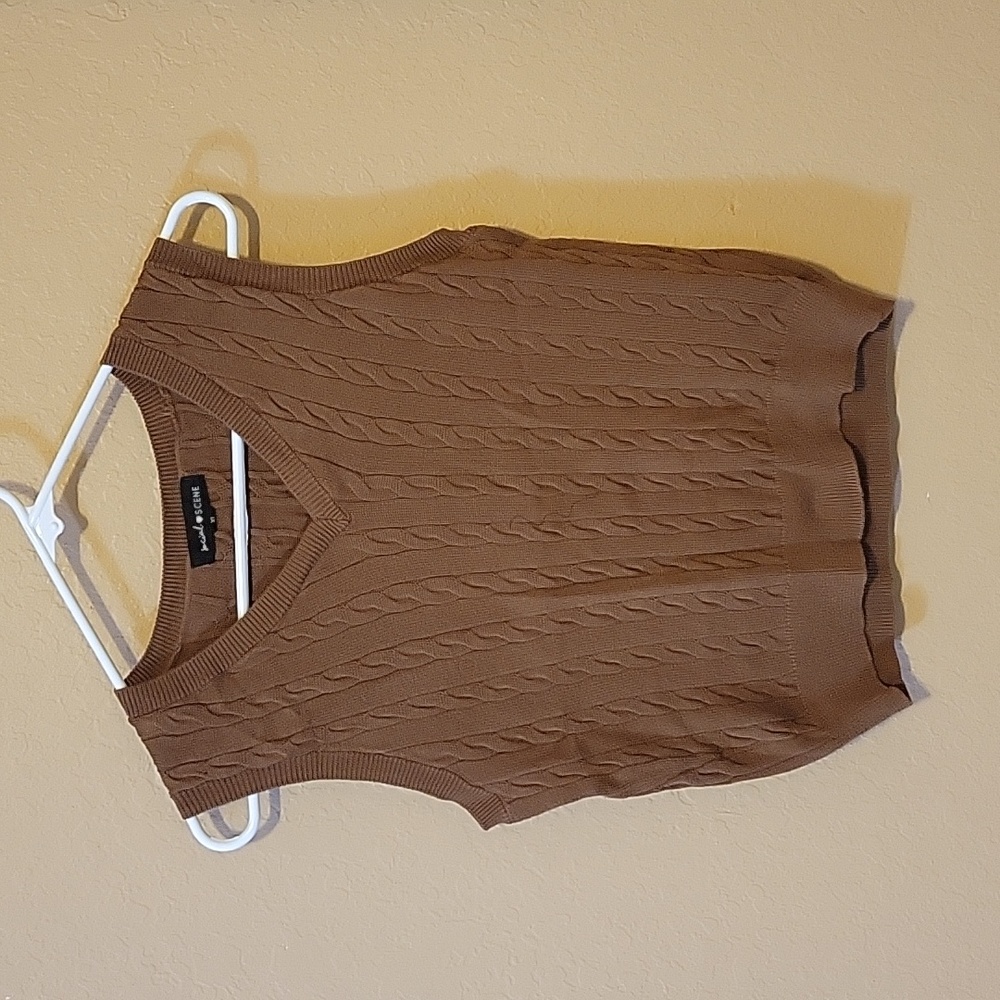 Sweater vest
